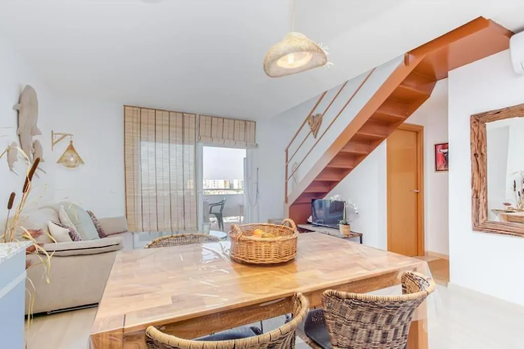 166- Empurialola-Penthouse En Rosas Con Piscina Y Vistas Al Puerto Canigo- アパート ロザス