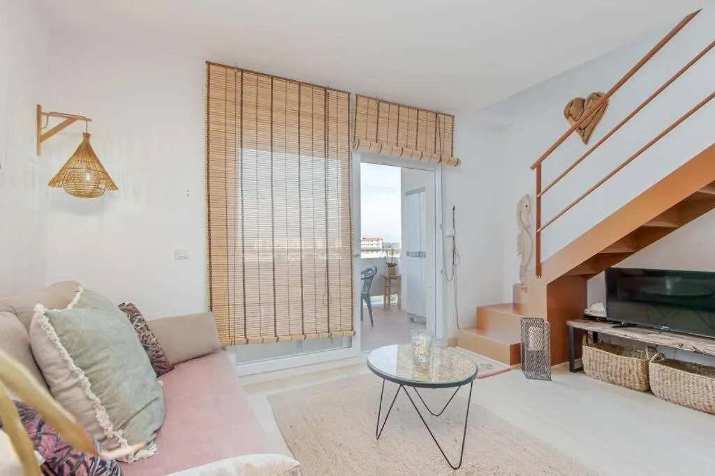 166- Empurialola-Penthouse En Rosas Con Piscina Y Vistas Al Puerto Canigo- スペイン