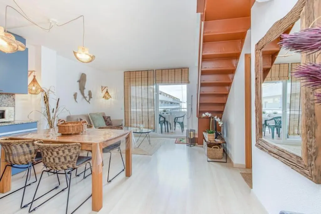 アパート 166- Empurialola-Penthouse En Rosas Con Piscina Y Vistas Al Puerto Canigo- スペイン